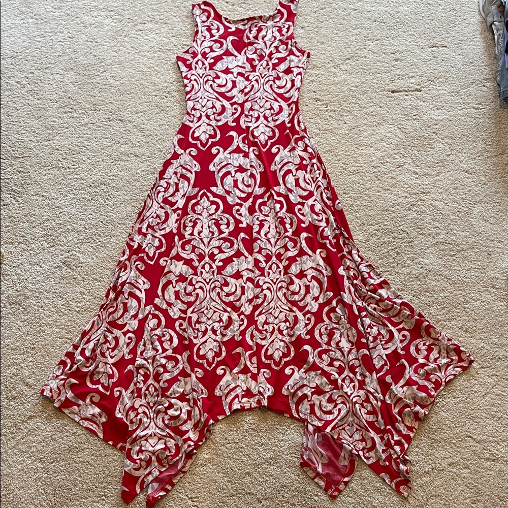 Chic Asymmetrical Red and White Dress - Picture 9 of 11